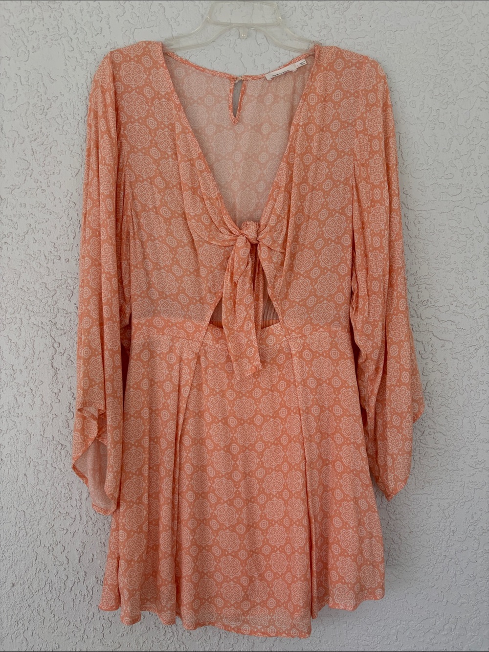 Skylar + Madison Peach Floral Tie-Front Long Sleeve dress size L